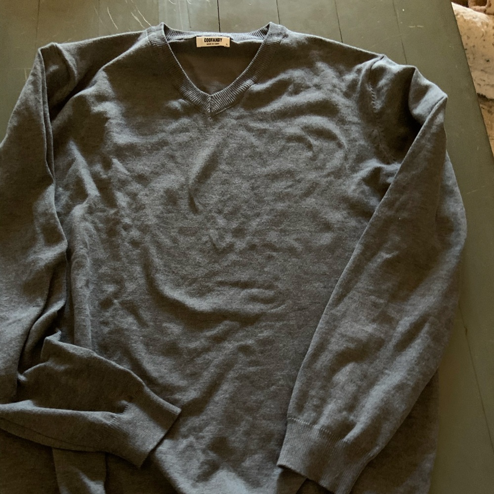 Men’s Dark Gray V-Neck Sweater